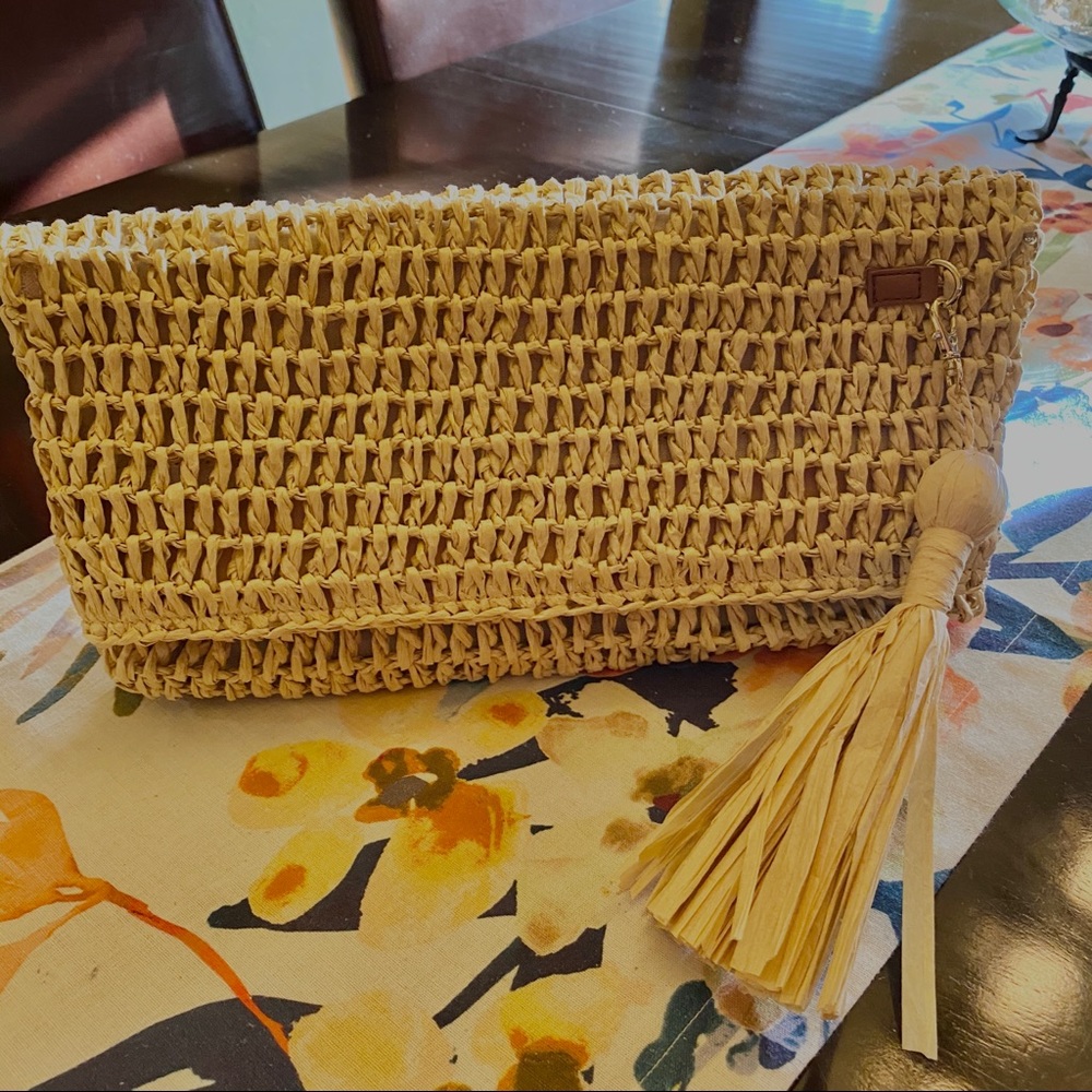 Ann Taylor Crocheted Raffia Folded Clutch W/Tassle